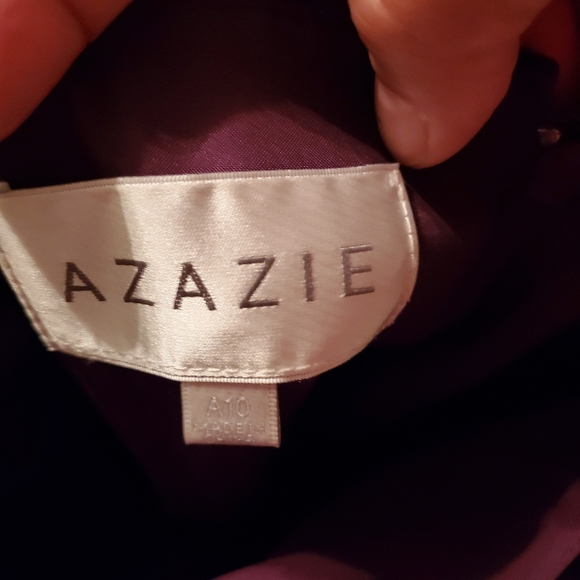 Dress - Picture 4 of 5